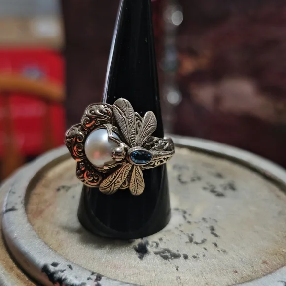 Sterling Bee Pearl Ring with Blue Accent - Women - Picture 2 of 7